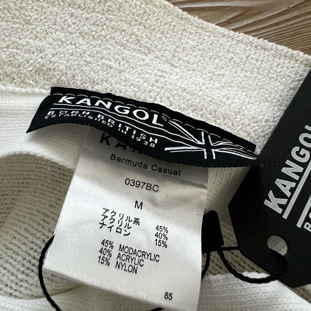 Kangol Bermuda Casual Bucket Hat White NWT Size M - Picture 2 of 4